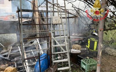 Incendio a Darfo Boario Terme, Vigili del fuoco in azione