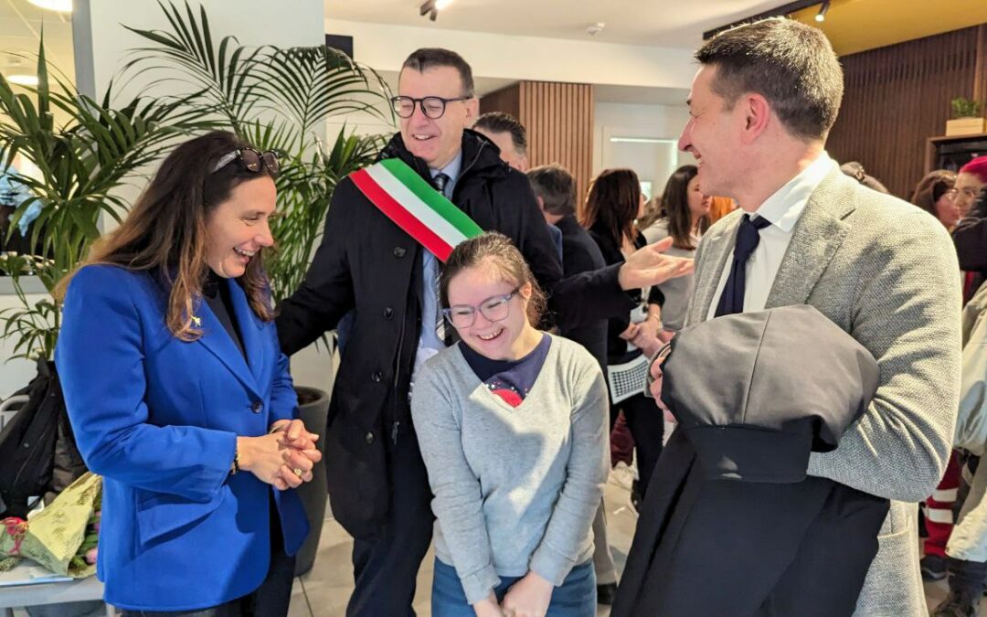 Alessandra Locatelli, Ministro per le Disabilità, a Breno in visita alla Cooperativa Arcobaleno